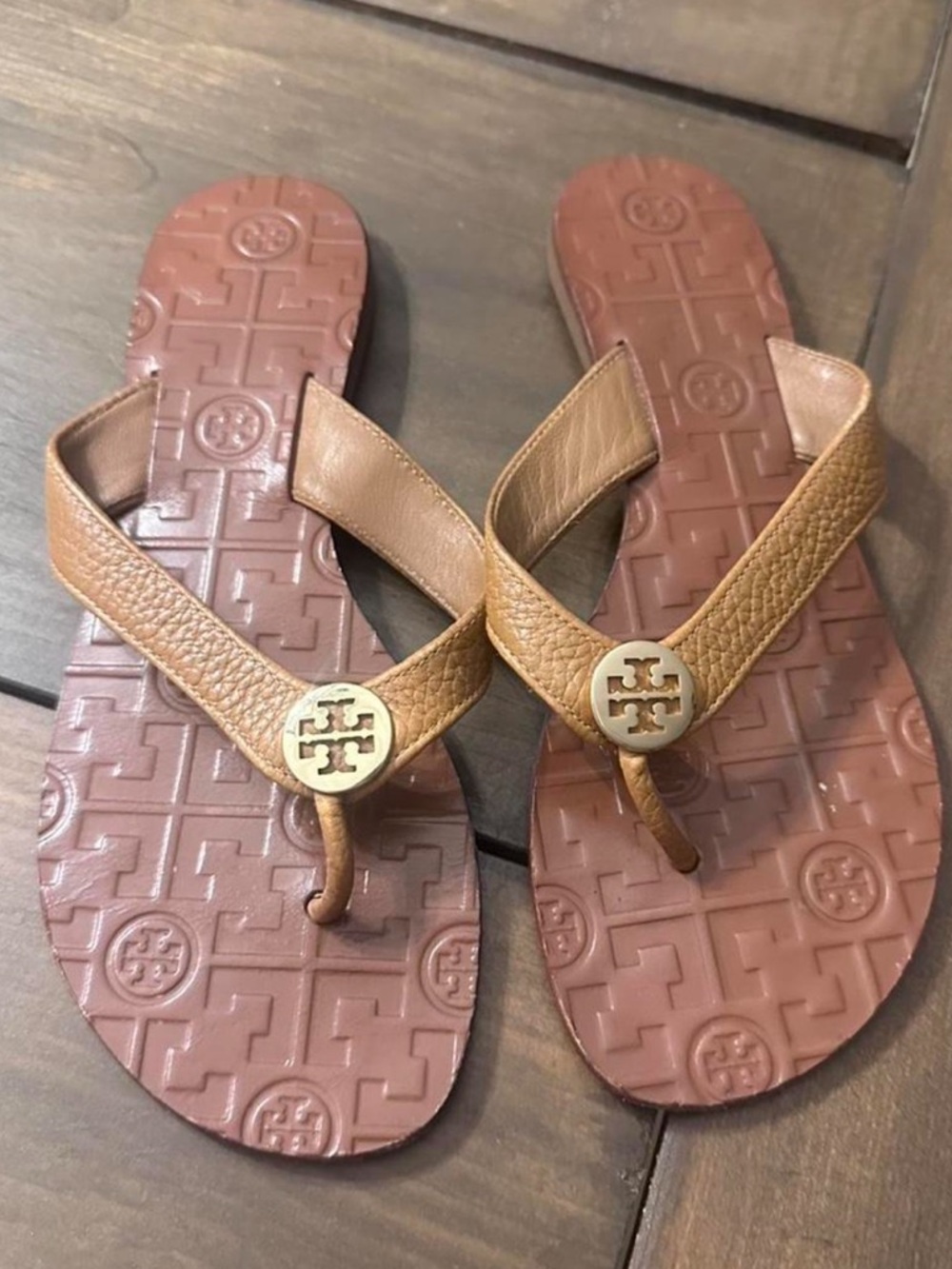 Tory Burch Thora Thong Sandals, Signature Logo Medallion, 100% Leather Size 7